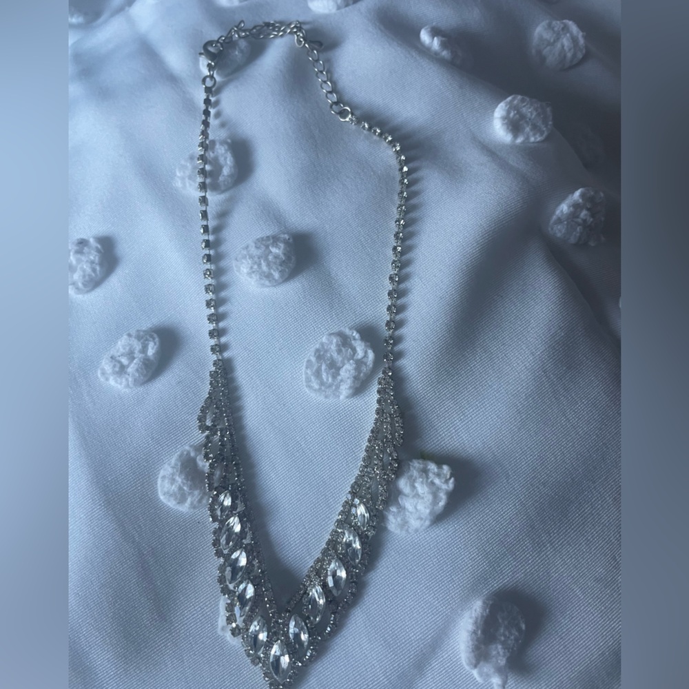 Elegant Silver Chain Necklace